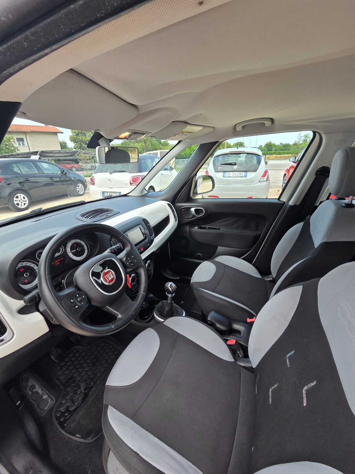 Fiat 500L 1.4 95 CV Pop (9)
