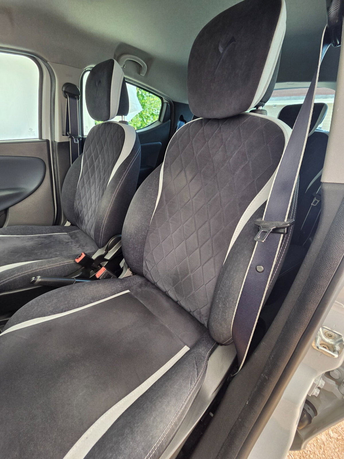 Lancia Ypsilon 1.2 69 CV 5 porte Mya (11)