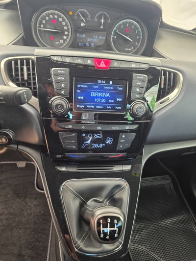 Lancia Ypsilon 1.2 69 CV 5 porte Mya (15)