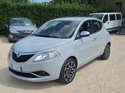 Lancia Ypsilon 1.2 69 CV 5 porte Mya (3)