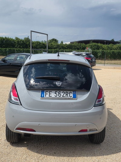 Lancia Ypsilon 1.2 69 CV 5 porte Mya (6)