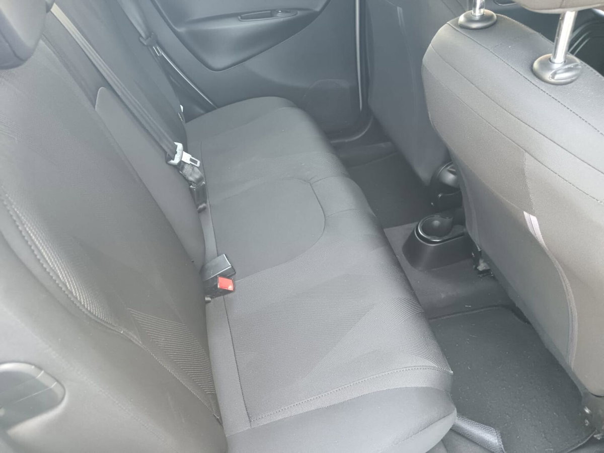 Lancia Ypsilon 1.2 69 CV 5 porte Gold (4)