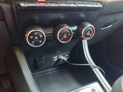 Renault Captur TCe 100 CV Zen (18)