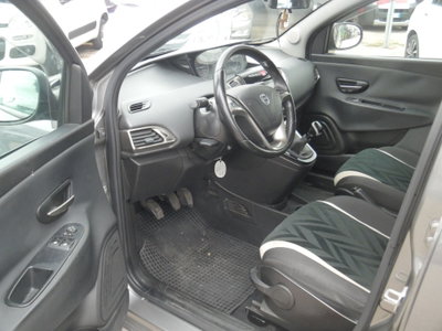 Lancia Ypsilon 1.3 MJT 16V 95 CV 5 porte S&S Gold (10)