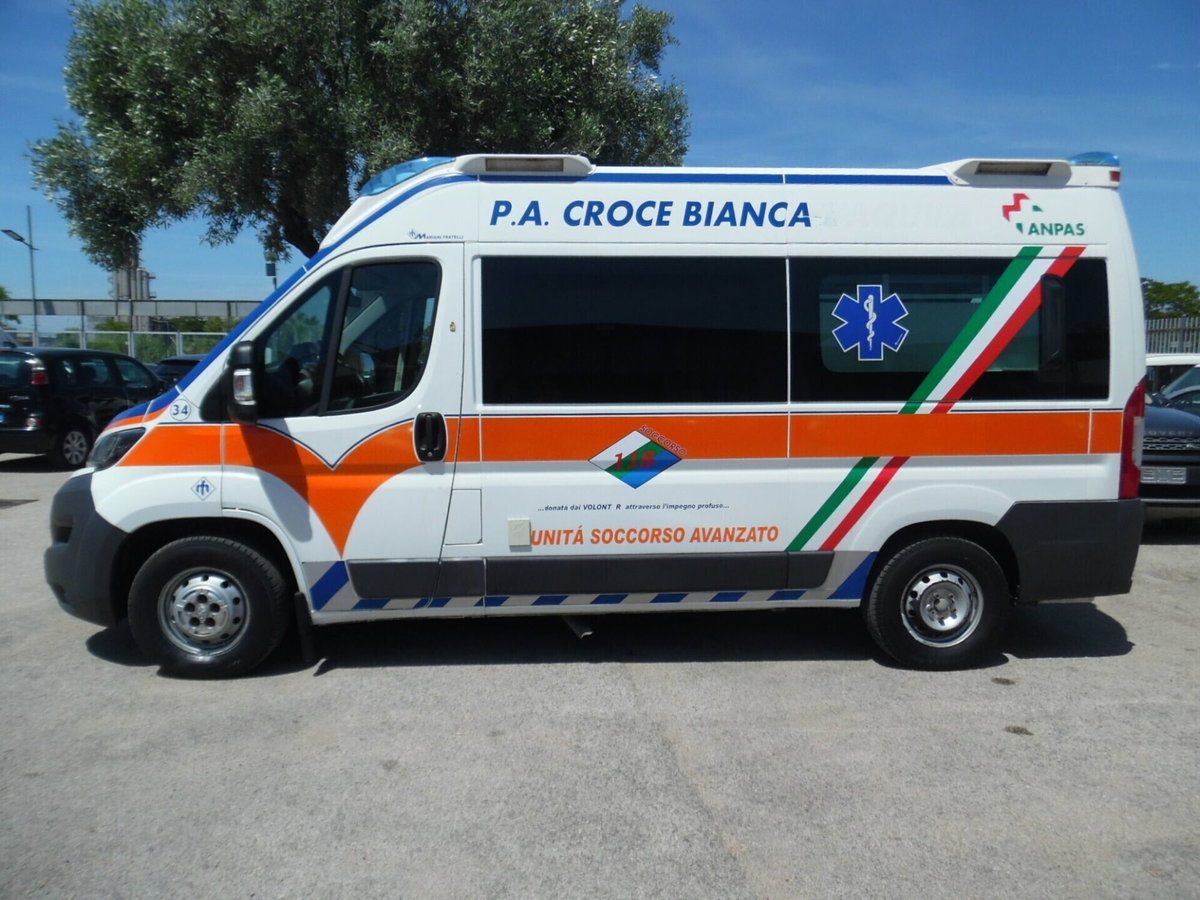 Peugeot Boxer Furgone 335 2.0 BlueHDi PM-TM Furgone coibentato (4)
