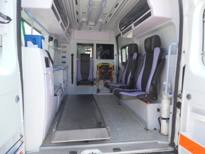 Peugeot Boxer Furgone 335 2.0 BlueHDi PM-TM Furgone coibentato (7)