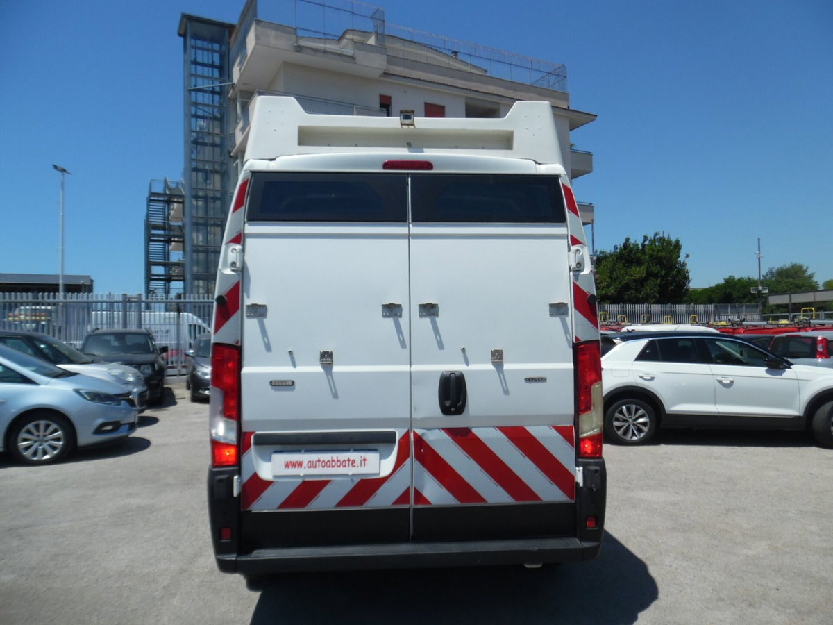 Peugeot Boxer Furgone 335 2.0 BlueHDi PM-TM Furgone coibentato (6)