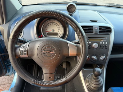 Opel Agila 1.2 16V 86CV Enjoy (5)