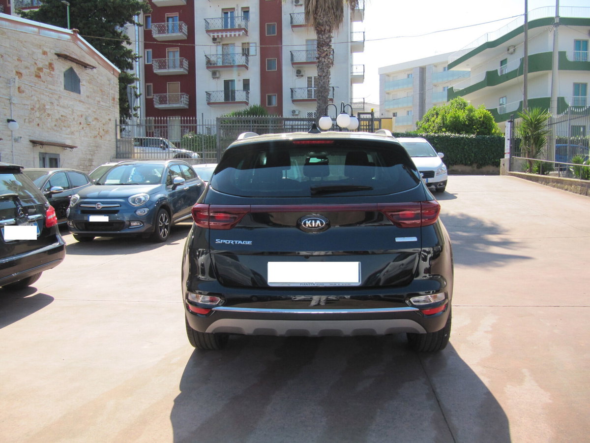 Kia Sportage 1.6 CRDI 136 CV 2WD Mild Hybrid GT Line (4)
