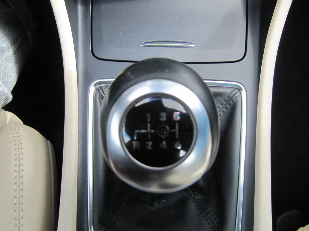 Mercedes-Benz GLA SUV 180 d Executive (10)