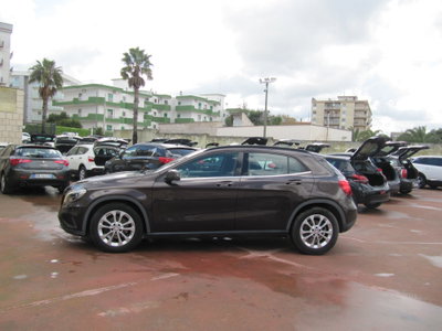Mercedes-Benz GLA SUV 180 d Executive (2)