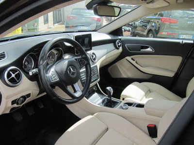 Mercedes-Benz GLA SUV 180 d Executive (9)