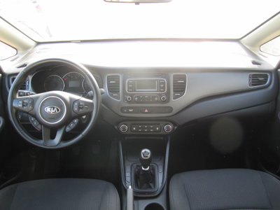 Kia Carens 1.7 CRDi 115 CV Cool (2)