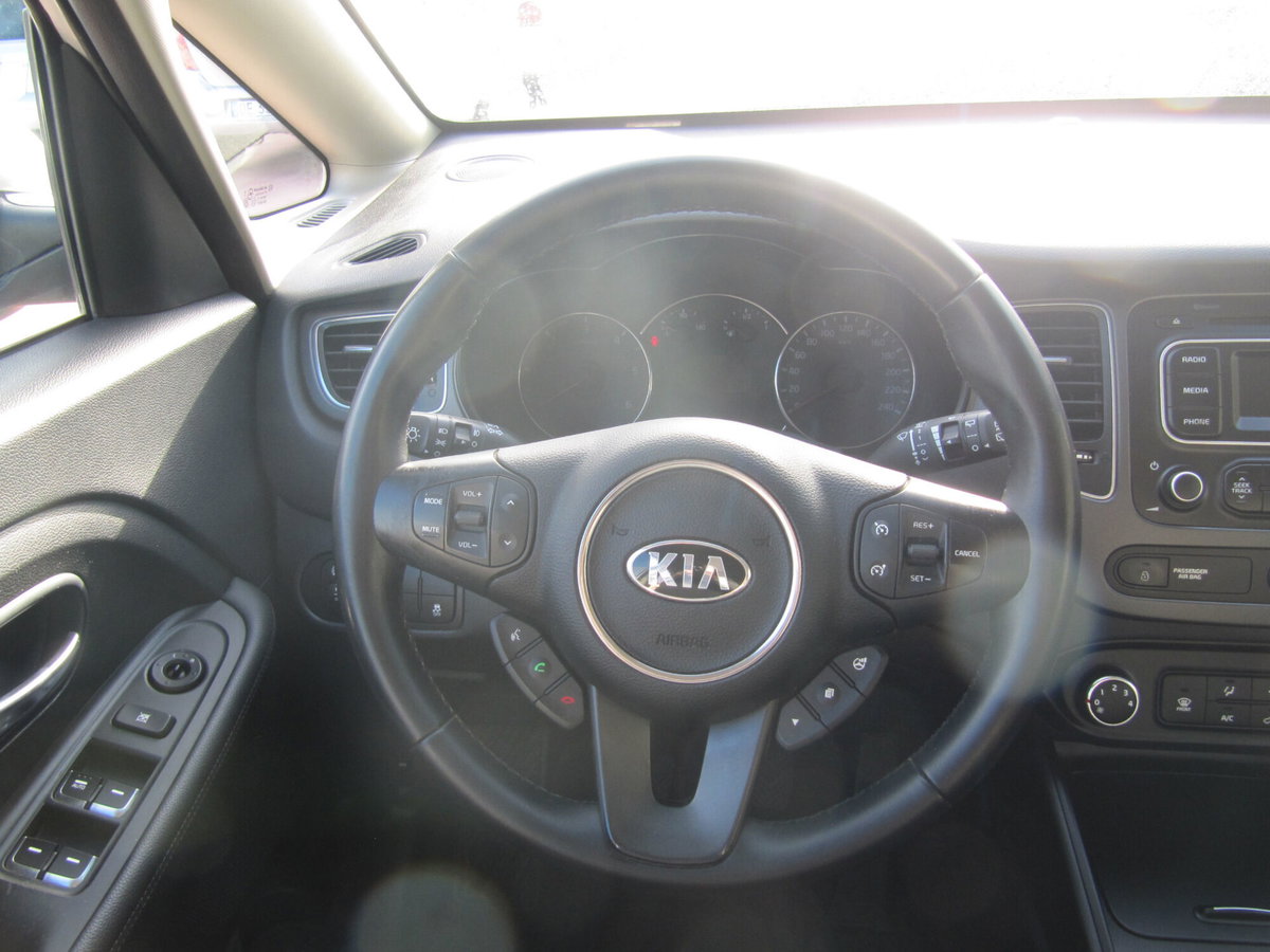 Kia Carens 1.7 CRDi 115 CV Cool (3)