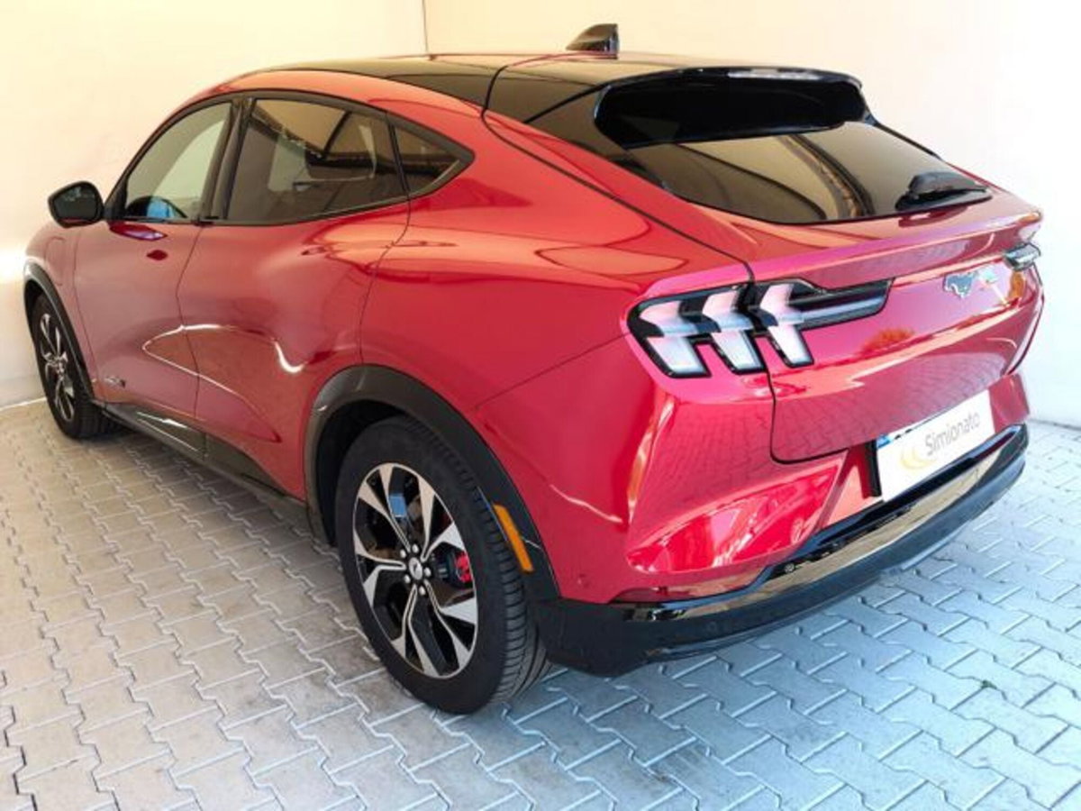 Ford Mustang Mach-E Extended 294CV Premium (4)