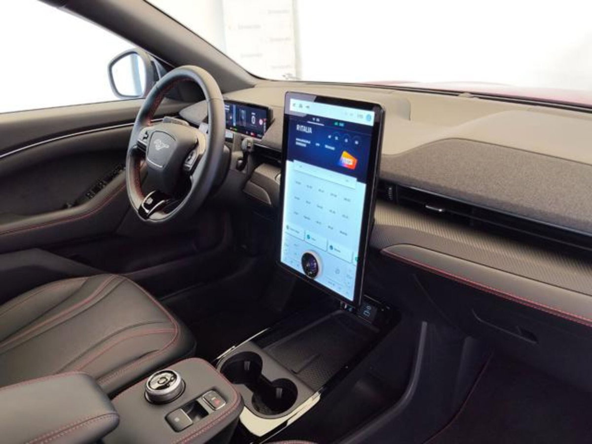 Ford Mustang Mach-E Extended 294CV Premium (9)