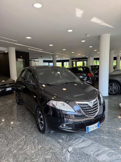 Lancia Ypsilon 0.9 TwinAir 85 CV 5 porte S&S Gold (6)