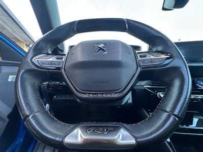 Peugeot 2008 BlueHDi 100 S&S GT Line (14)
