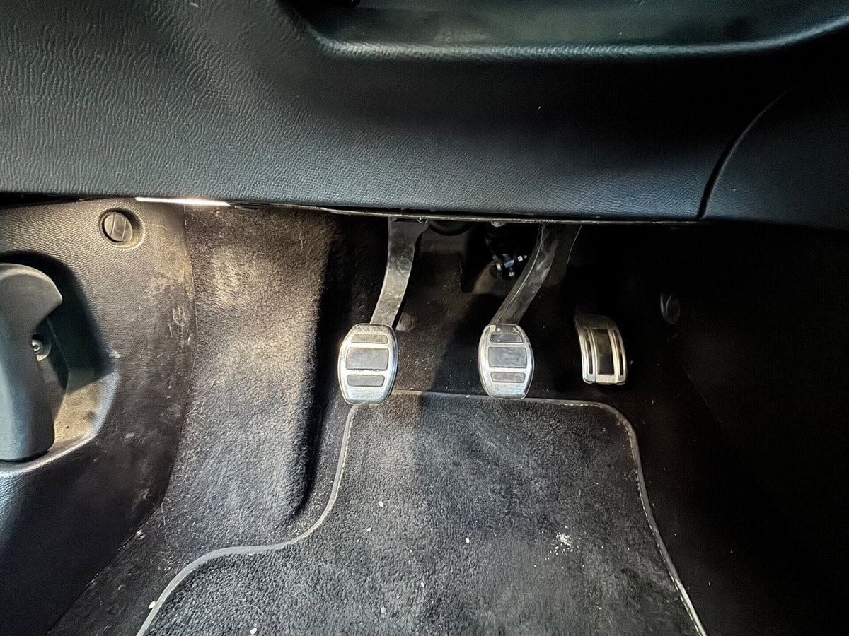 Peugeot 2008 BlueHDi 100 S&S GT Line (15)