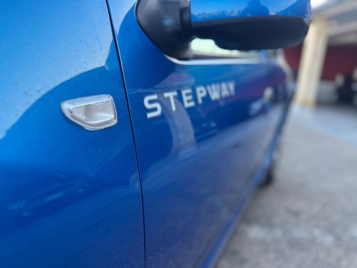Dacia Sandero Stepway 1.5 dCi 8V 90CV (2)