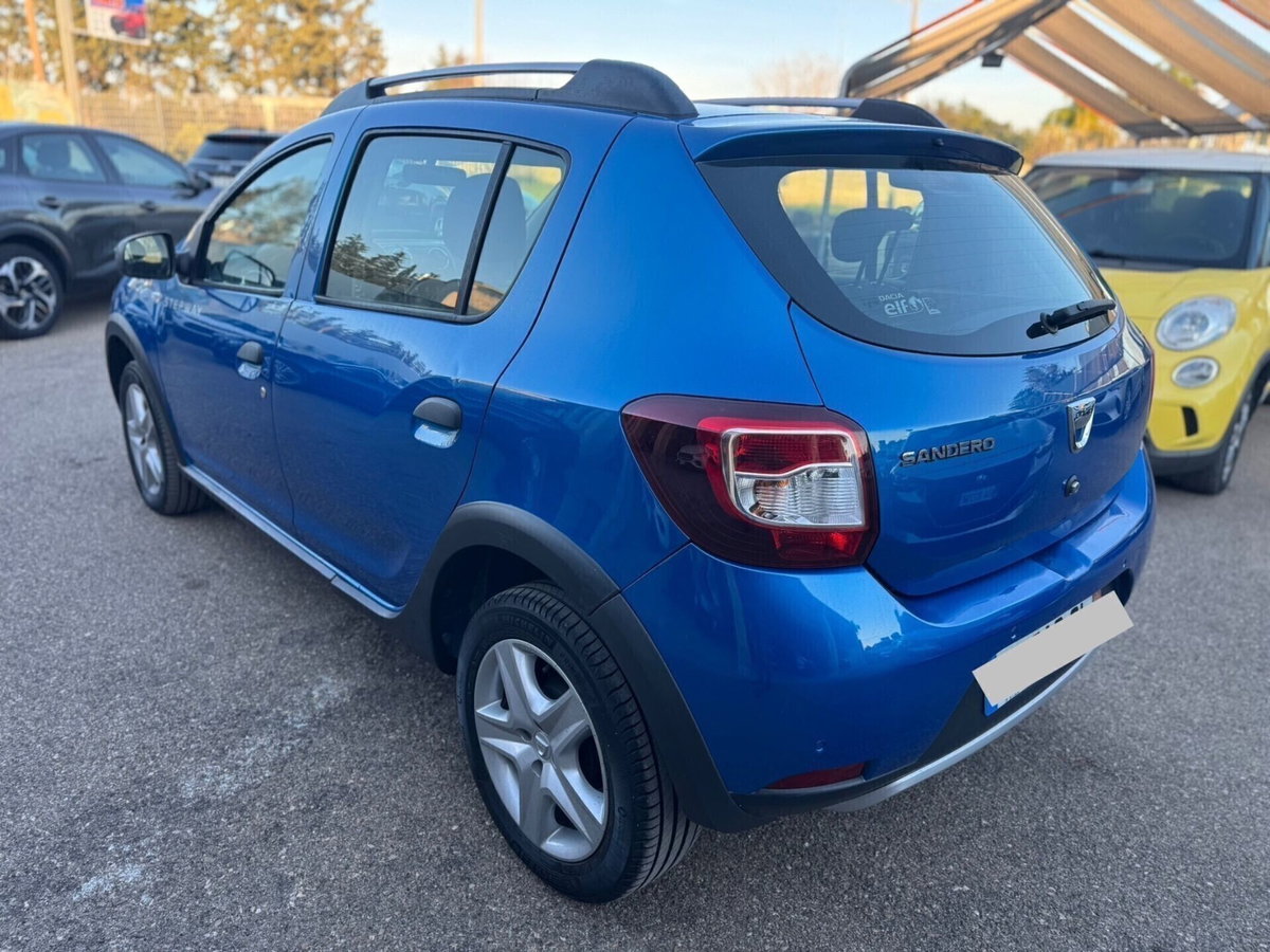 Dacia Sandero Stepway 1.5 dCi 8V 90CV (8)