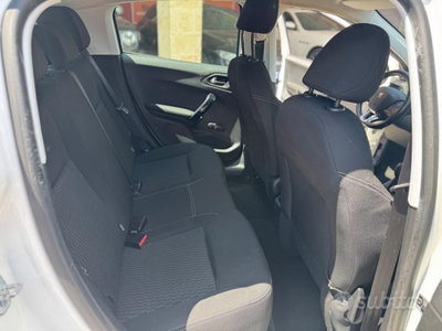 Peugeot 208 BlueHDi 100 Stop&Start 5 porte Active (11)
