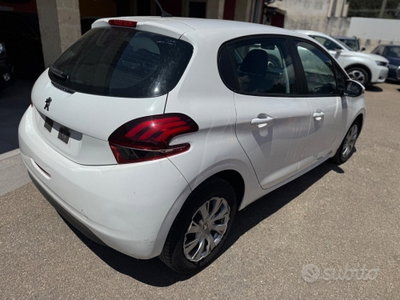 Peugeot 208 BlueHDi 100 Stop&Start 5 porte Active (5)