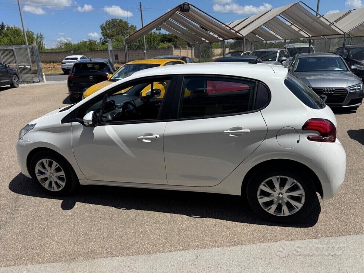 Peugeot 208 BlueHDi 100 Stop&Start 5 porte Active (8)