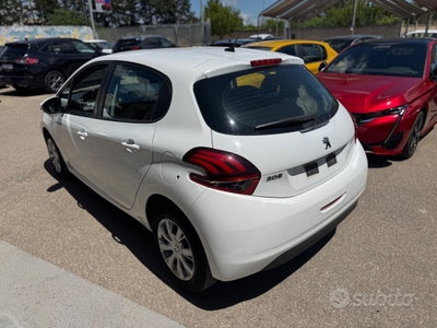 Peugeot 208 BlueHDi 100 Stop&Start 5 porte Active (9)