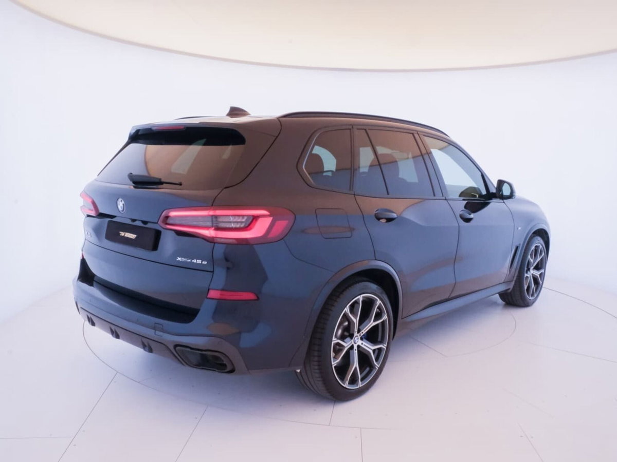 BMW X5 xDrive45e Msport (9)