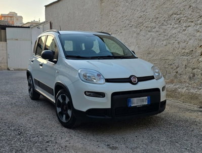 Fiat Panda 1.0 FireFly S&S Hybrid City Life usata