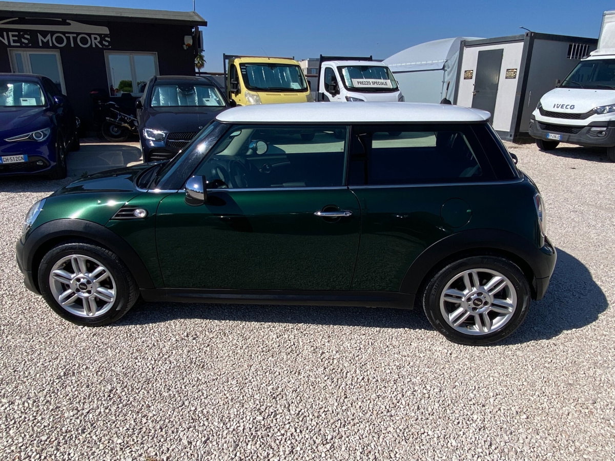 MINI Mini 1.6 16V One D (2)