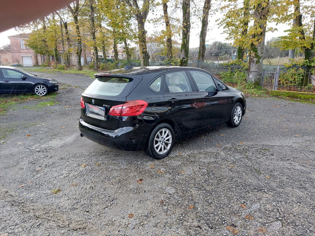 BMW Serie 2 Active Tourer 216d  Advantage (2)