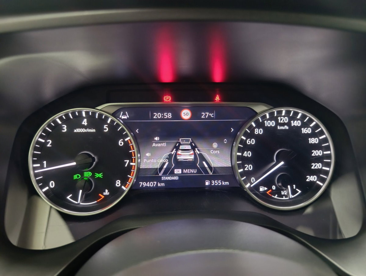 Nissan Qashqai MHEV 140 CV N-Style (12)