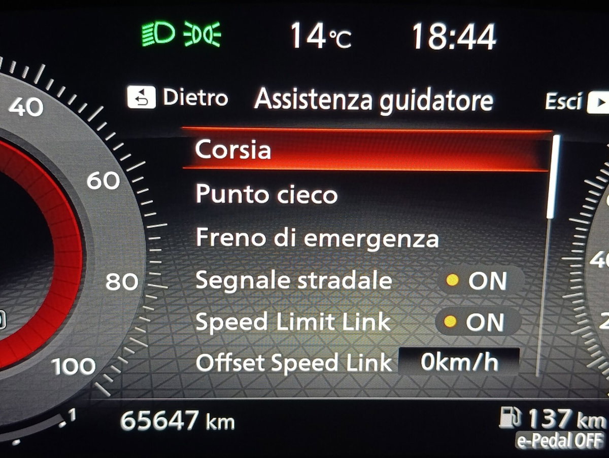 Nissan Qashqai 1.5 e-power N-Connecta 2wd (14)