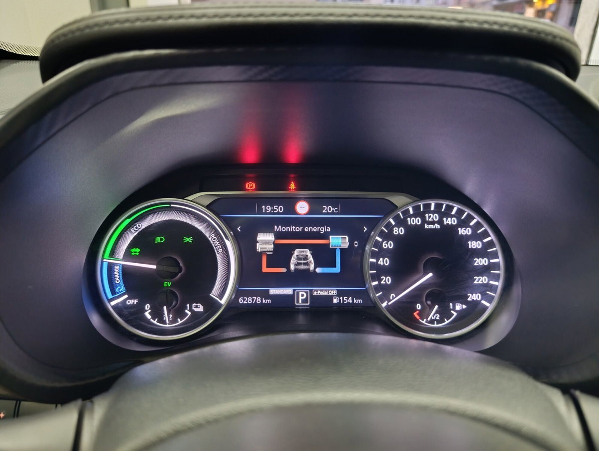 Nissan Juke 1.6 hev Premiere Edition (11)