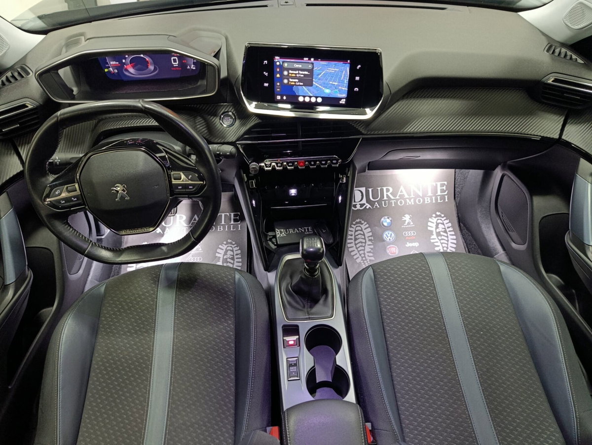 Peugeot 2008 PureTech 130 S&S Allure (12)