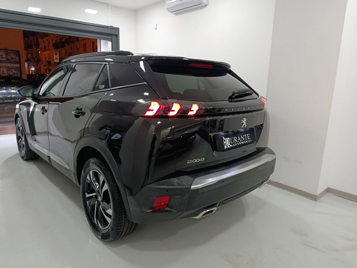 Peugeot 2008 PureTech 130 S&S Allure (5)