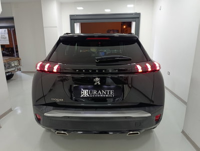 Peugeot 2008 PureTech 130 S&S Allure (6)