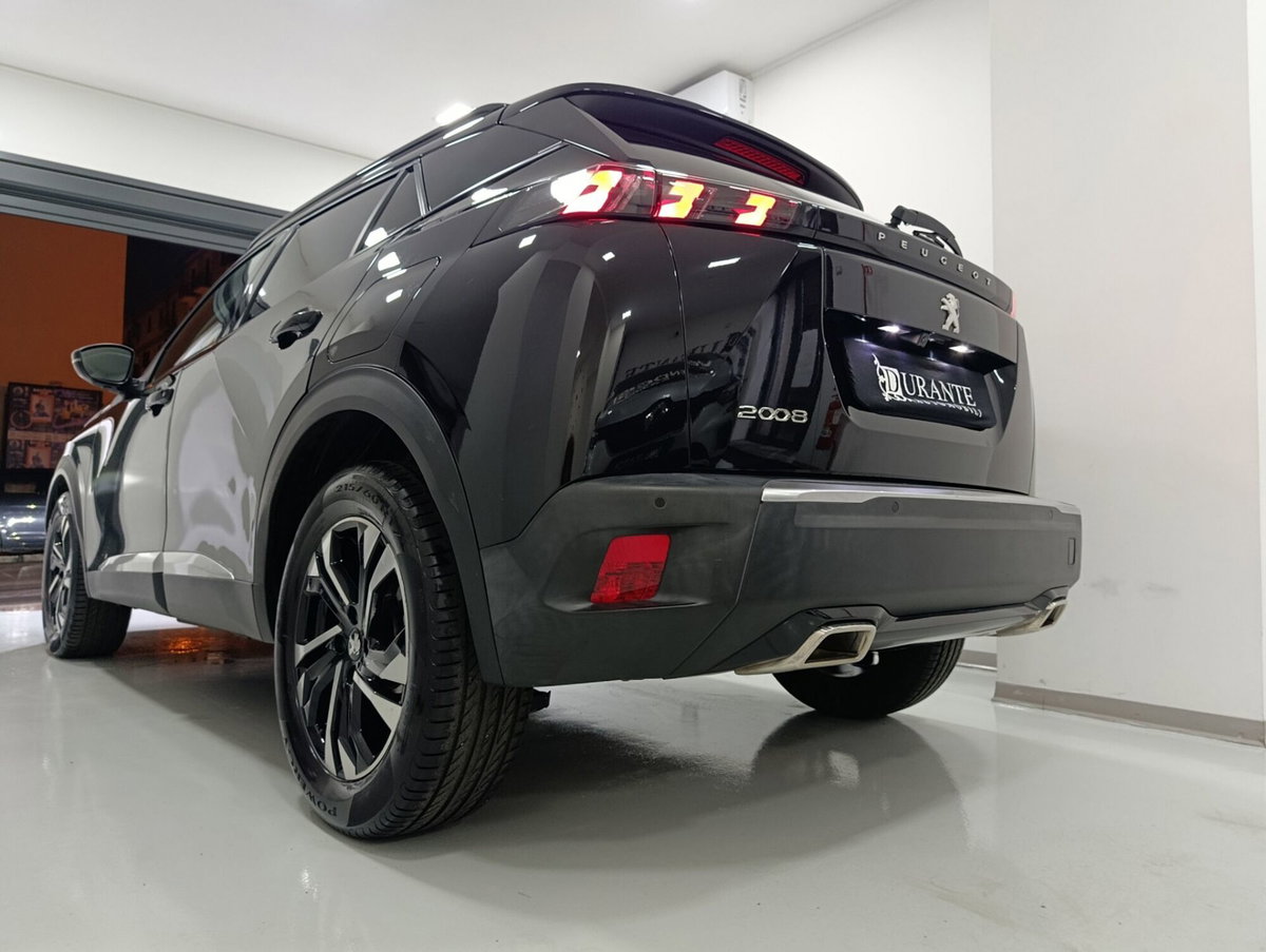 Peugeot 2008 PureTech 130 S&S Allure (8)