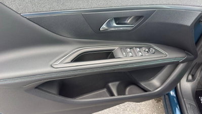 Peugeot 3008 BlueHDi 130 S&S EAT8 Allure Pack (10)
