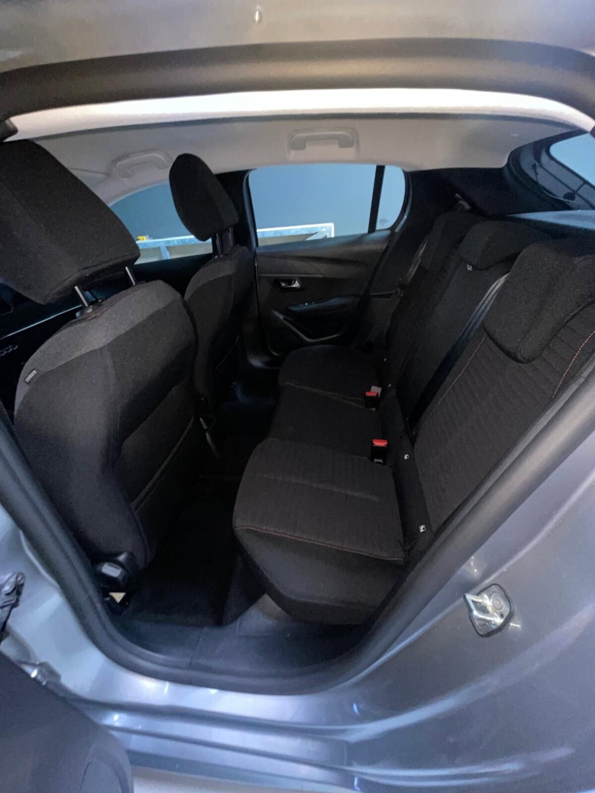 Peugeot 208 PureTech 100 Stop&Start 5 porte Allure (11)