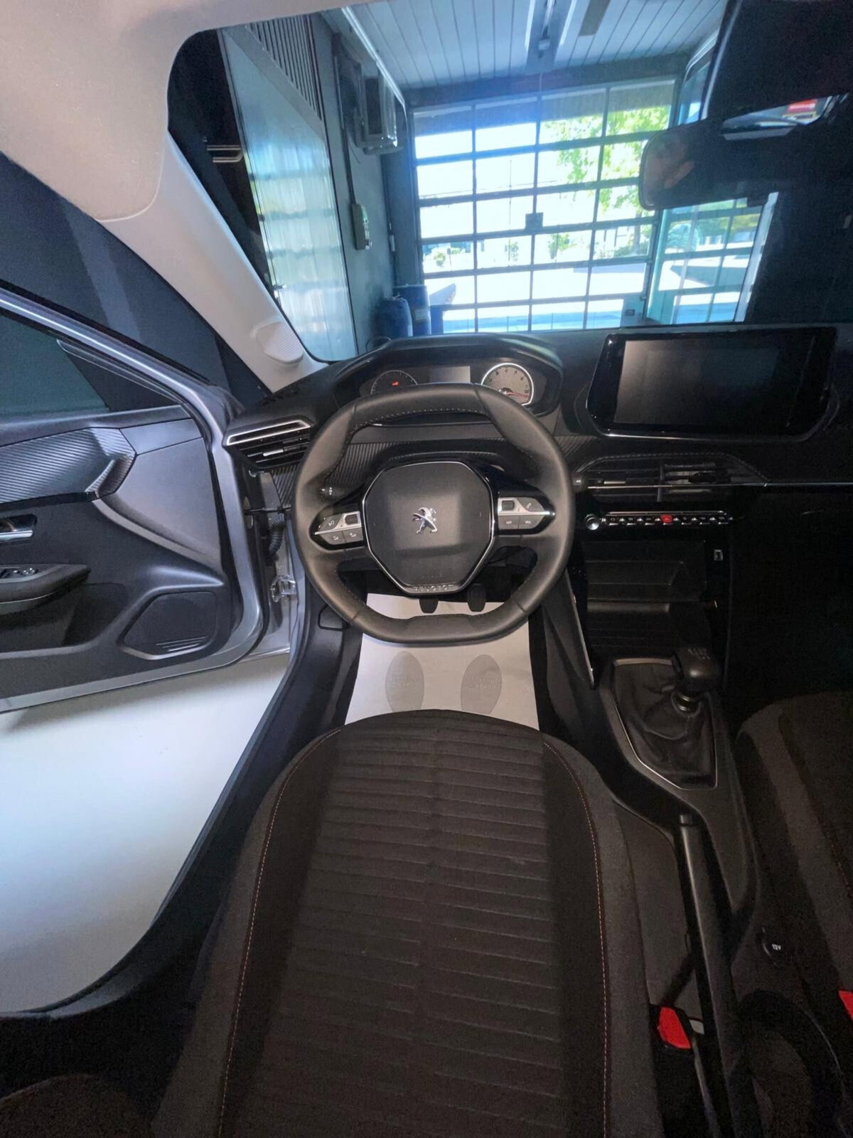 Peugeot 208 PureTech 100 Stop&Start 5 porte Allure (15)