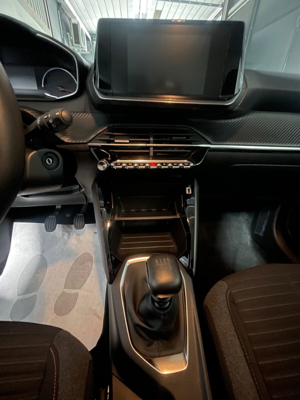 Peugeot 208 PureTech 100 Stop&Start 5 porte Allure (17)