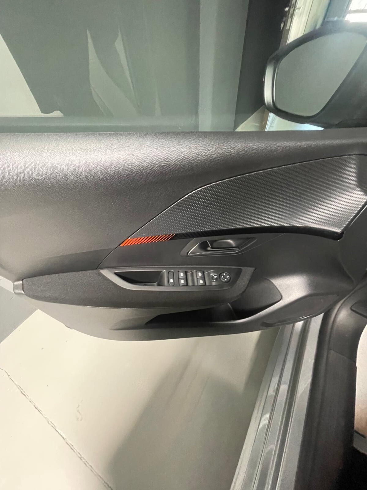 Peugeot 208 PureTech 100 Stop&Start 5 porte Allure (18)