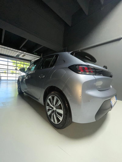Peugeot 208 PureTech 100 Stop&Start 5 porte Allure (3)