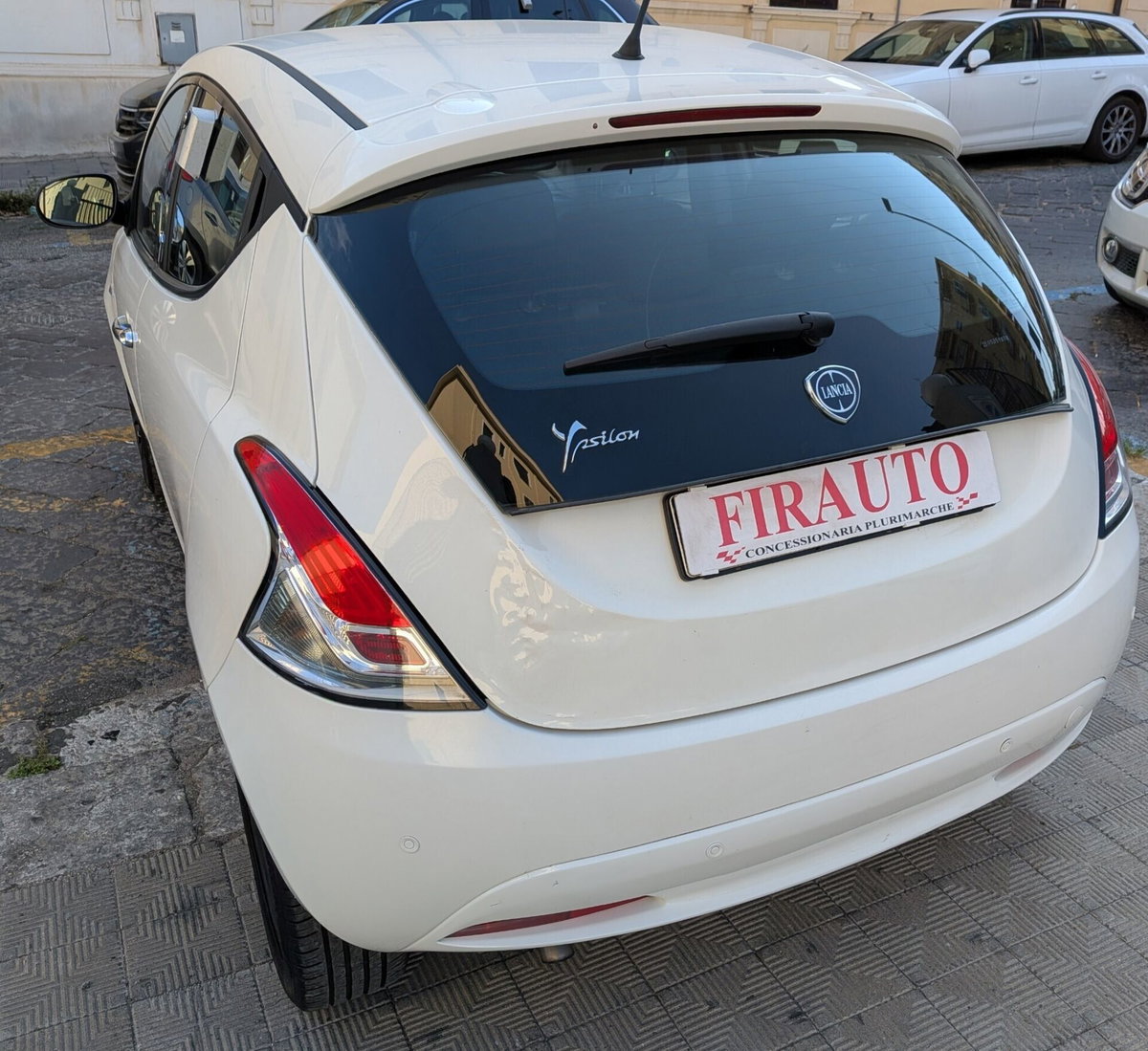 Lancia Ypsilon 1.3 MJT 16V 95 CV 5 porte S&S Silver (7)