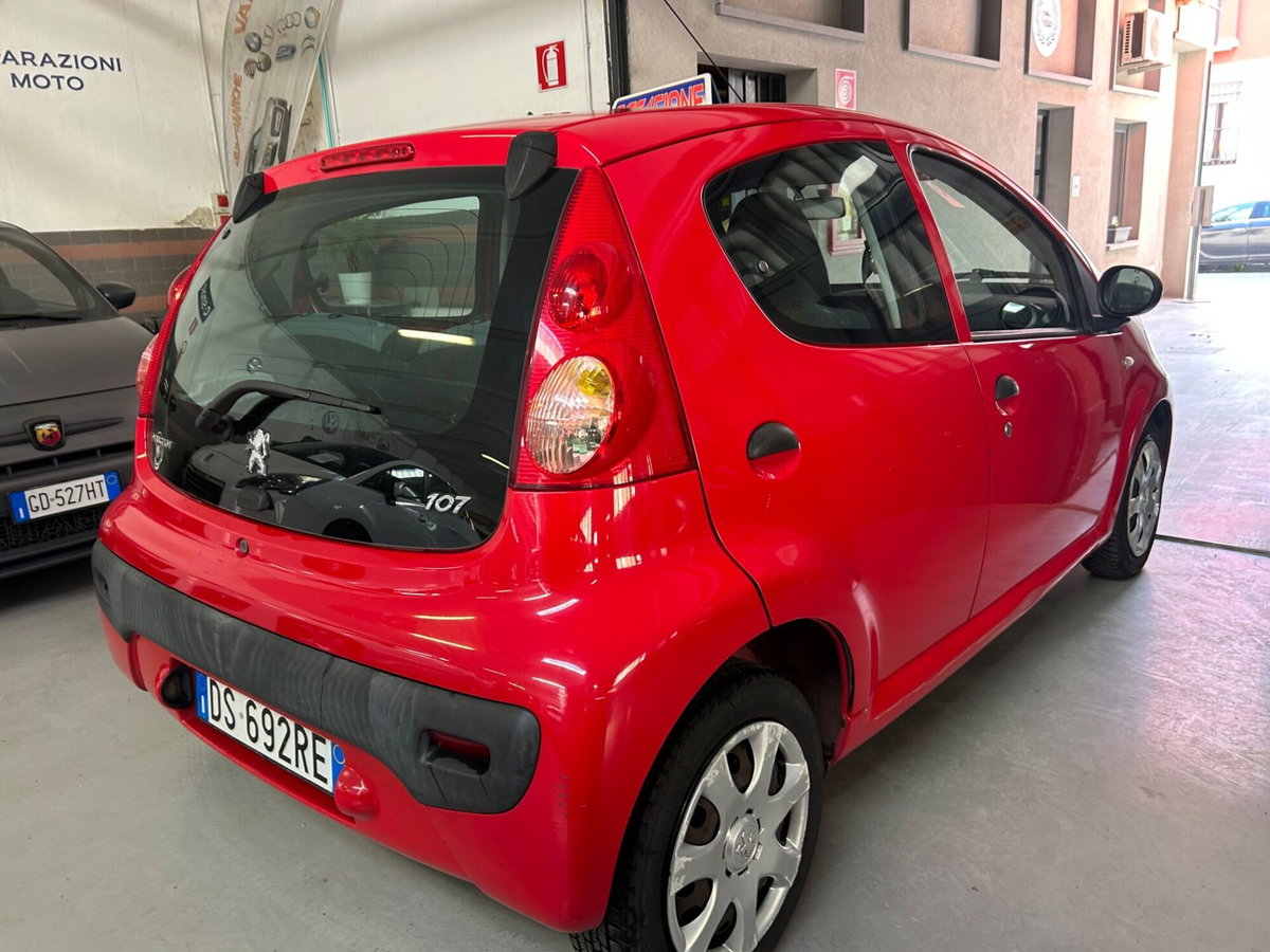 Peugeot 107 68CV 5p. Desir (3)