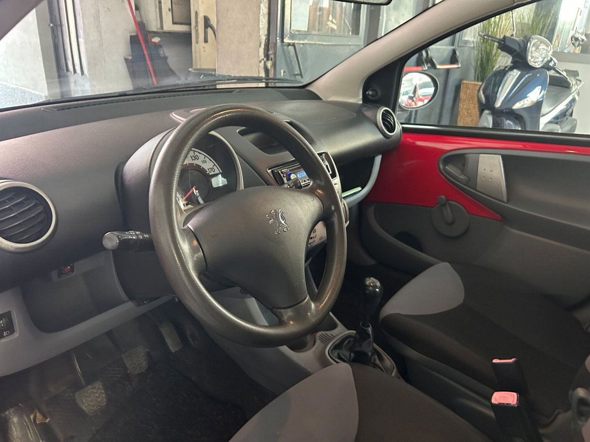 Peugeot 107 68CV 5p. Desir (5)
