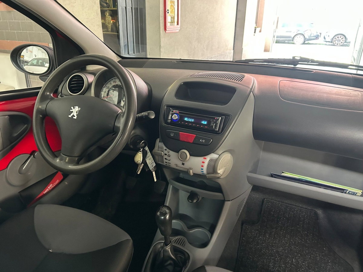 Peugeot 107 68CV 5p. Desir (8)